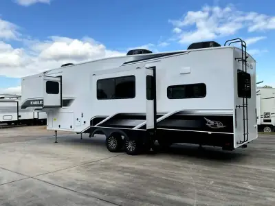 2026 Jayco Eagle 365UKTS photo 32