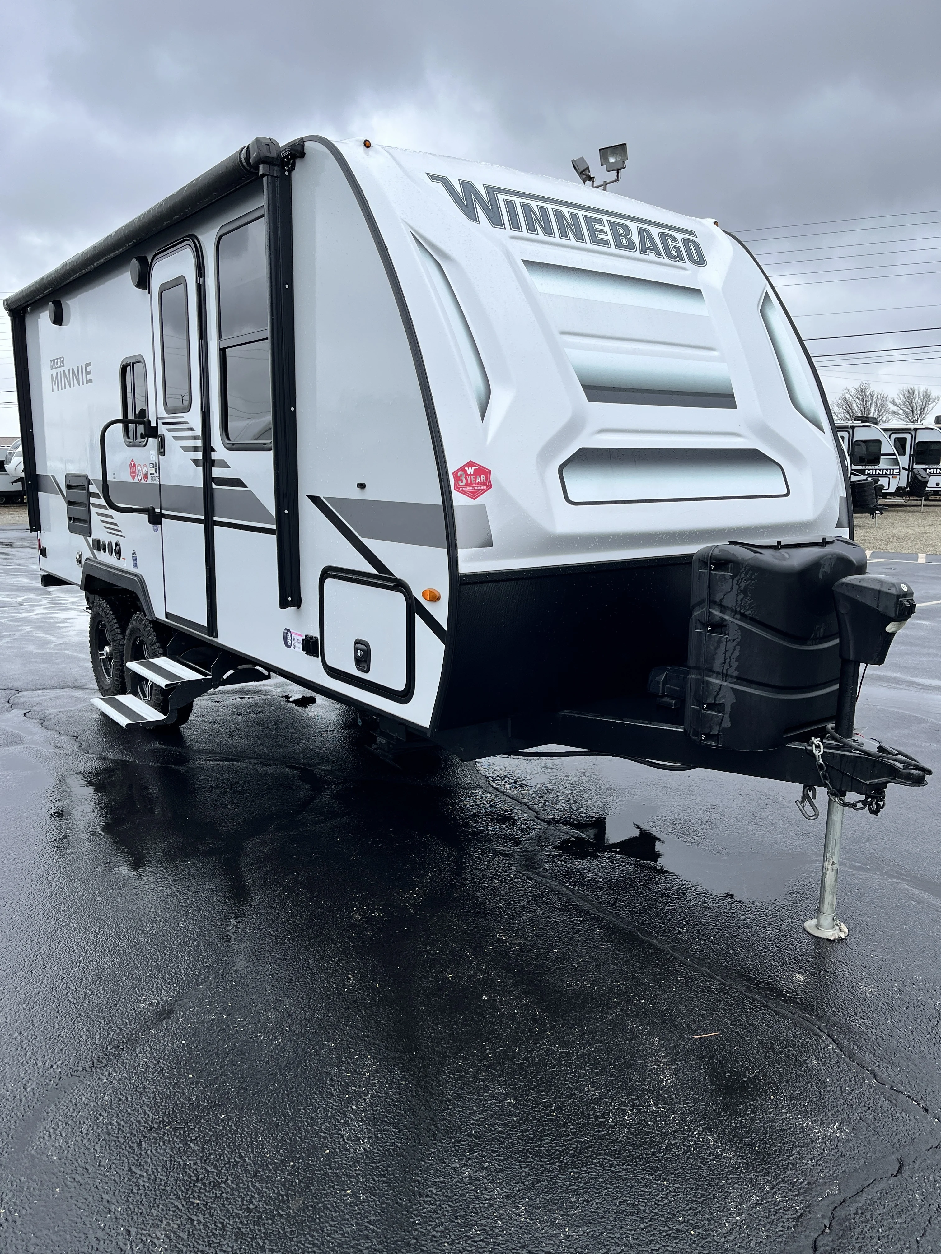2022 Winnebago MICRO MINNIE 2108DS exterior