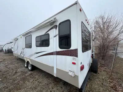 2008 Keystone MONTANA MOUNTAINEER 31RLD photo 3