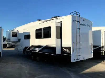 2026 Jayco Eagle 335LSTS photo 7