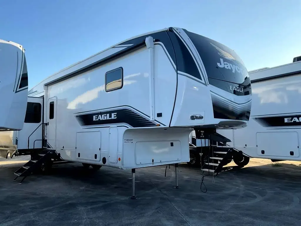 2026 Jayco Eagle 335LSTS exterior