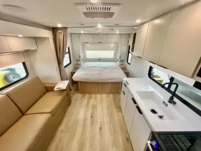 2026 Winnebago Thrive 18FBS photo 19