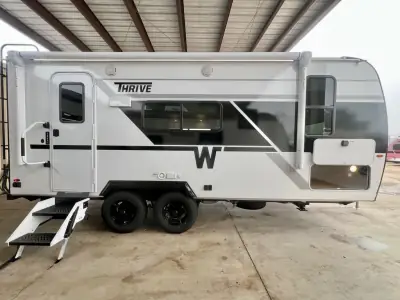2026 Winnebago Thrive 18FBS photo 10