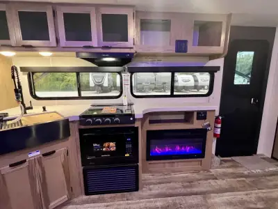 2024 Forest River Cherokee Grey Wolf 26LK photo 28