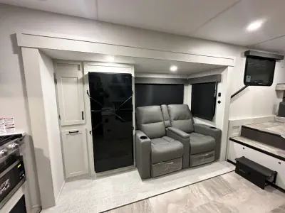 2026 Shasta Rvs Phoenix Lite 218SE photo 28
