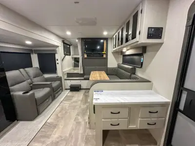 2026 Shasta Rvs Phoenix Lite 218SE photo 20