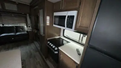 2019 Keystone Cougar Fifth Wheel 361RLW photo 32
