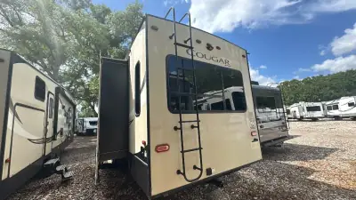 2019 Keystone Cougar Fifth Wheel 361RLW photo 7
