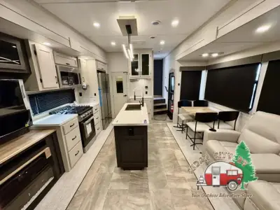 2026 Coachmen Brookstone 290RL photo 17