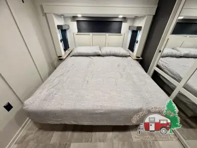 2026 Coachmen Brookstone 290RL photo 31