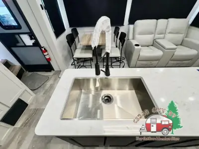 2026 Coachmen Brookstone 290RL photo 23