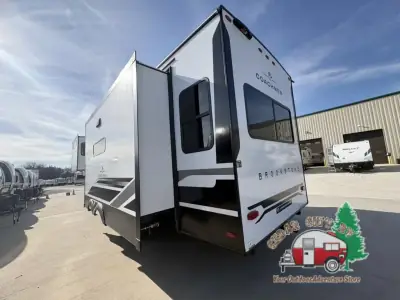 2026 Coachmen Brookstone 290RL photo 5