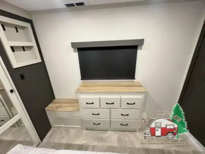 2026 Coachmen Brookstone 290RL photo 33