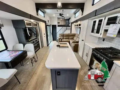 2026 Forest River Puma Vista 420LFT photo 12