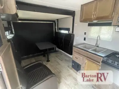 2018 Dutchmen Rubicon XLT 203XLT photo 8