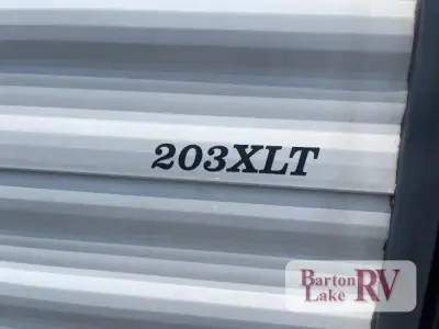 2018 Dutchmen Rubicon XLT 203XLT photo 7