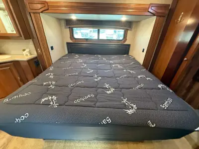 2016 Redwood Redwood 36FB photo 33