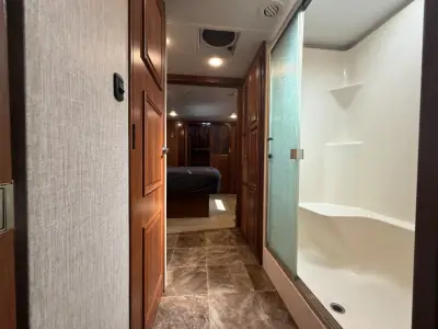 2016 Redwood Redwood 36FB photo 15