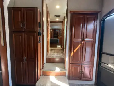 2016 Redwood Redwood 36FB photo 10