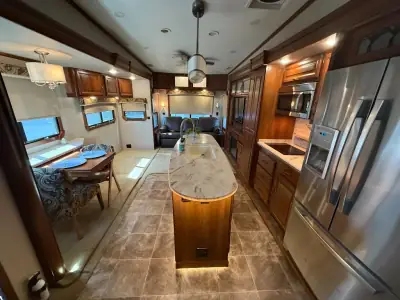 2016 Redwood Redwood 36FB photo 42