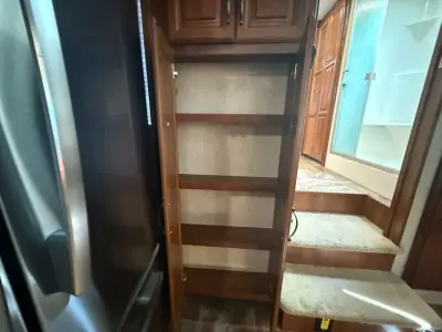 2016 Redwood Redwood 36FB photo 14