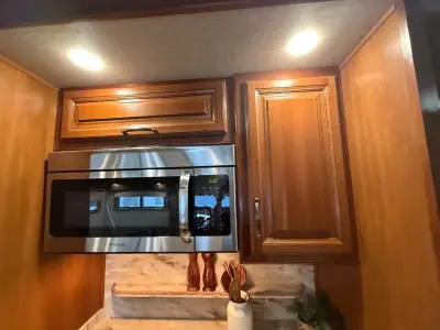 2016 Redwood Redwood 36FB photo 50