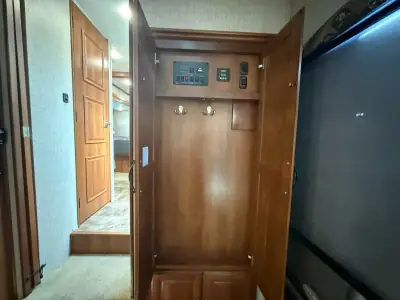 2016 Redwood Redwood 36FB photo 11