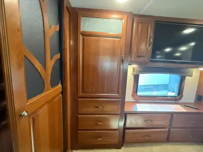 2016 Redwood Redwood 36FB photo 35
