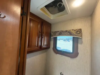 2016 Redwood Redwood 36FB photo 16