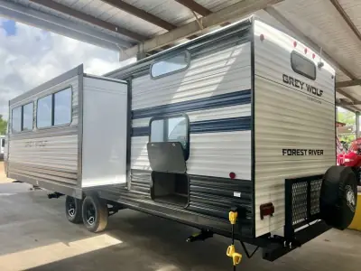 2027 Forest River Cherokee Grey Wolf 29TE photo 4