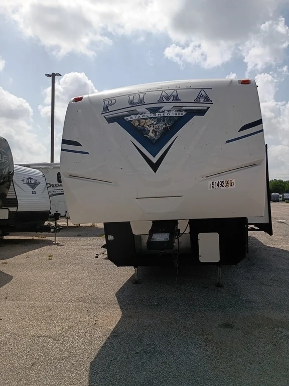 2019 Palomino Puma Unleashed 382THS exterior