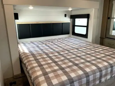 2026 Jayco Eagle 321RSTS photo 32
