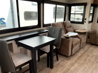 2026 Jayco Eagle 321RSTS photo 17
