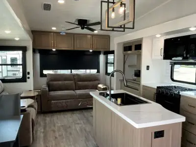 2026 Jayco Eagle 321RSTS photo 16