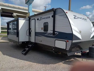 2021 Crossroads Zinger ZR292RE photo 3