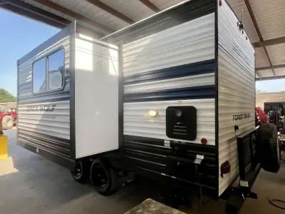 2027 Forest River Cherokee Grey Wolf 21AB photo 4