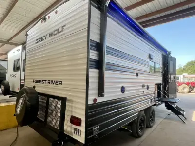 2027 Forest River Cherokee Grey Wolf 21AB photo 3