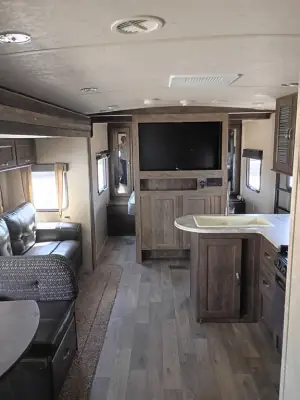2019 Forest River Vibe West Coast 308BHS photo 13