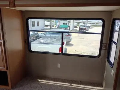 2015 Palomino Puma Park Trailer 39-FKS photo 10