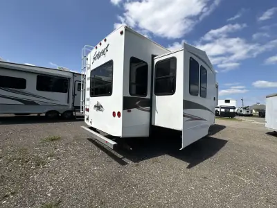 2012 Forest River Cedar Creek SILVERBACK 29RL photo 8