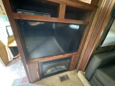 2015 Thor REDWOOD 38FL photo 23