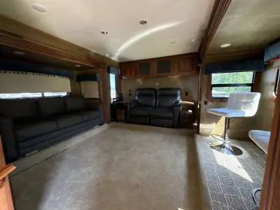 2015 Thor REDWOOD 38FL photo 19