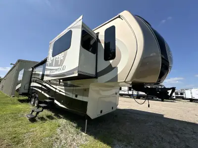2015 Thor REDWOOD 38FL