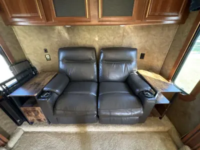 2015 Thor REDWOOD 38FL photo 22