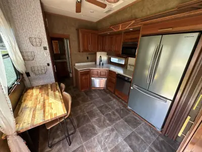 2015 Thor REDWOOD 38FL photo 12