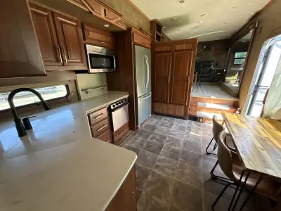 2015 Thor REDWOOD 38FL photo 13