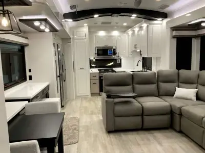 2026 Jayco Pinnacle 38FBRK photo 7