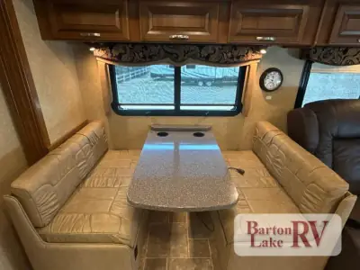 2015 Thor Motor Coach Four Winds Super C 35SK photo 23