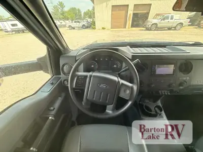 2015 Thor Motor Coach Four Winds Super C 35SK photo 9