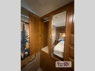 2015 Thor Motor Coach Four Winds Super C 35SK photo 37